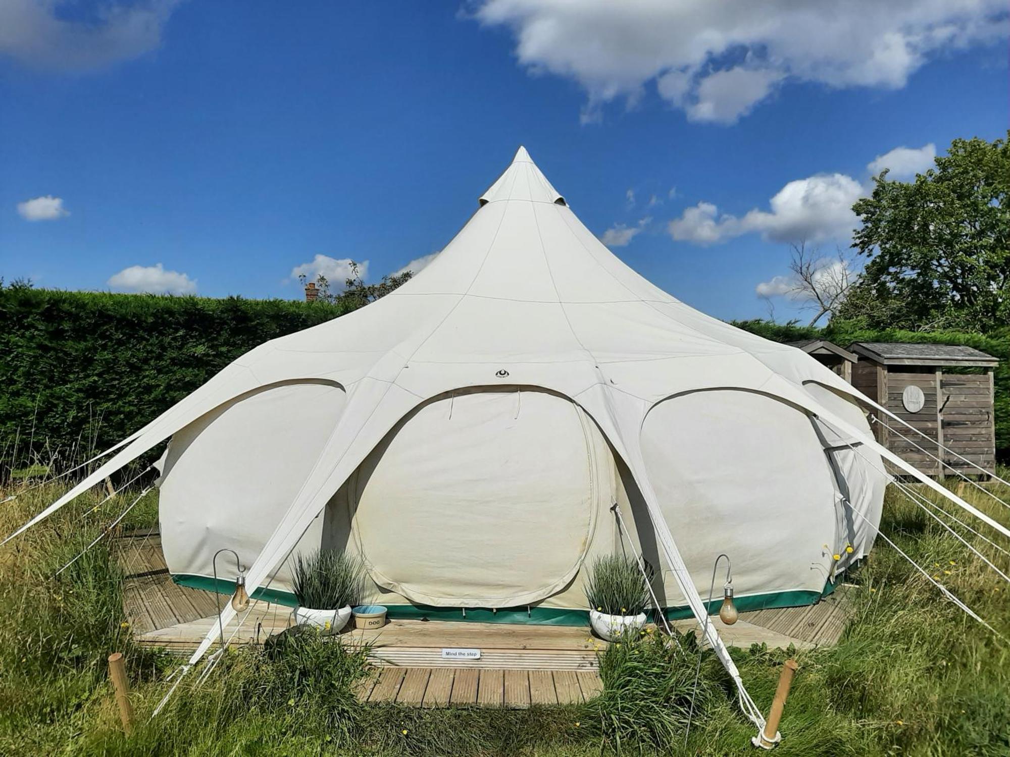 Wild Retreat Hotel Cawston Bagian luar foto